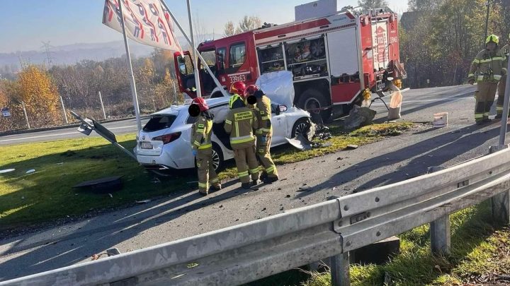 Kolizja samochodów w Mogilanach.