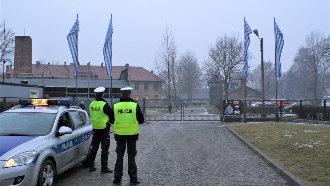 Przed obchodami 80. rocznicy wyzwolenia niemieckiego nazistowskiego obozu koncentracyjnego i zagłady Auschwitz – Birkenau.