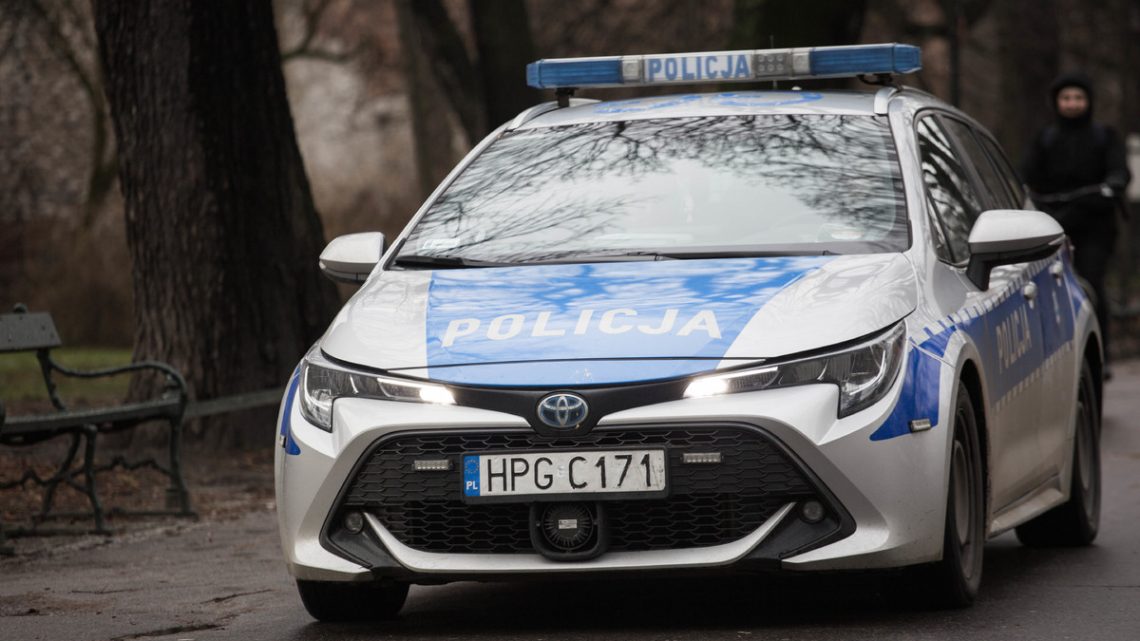 Nietrzeźwy motocyklista potrącił druhnę OSP podczas akcji ratunkowej w Kąclowej. Nietrzeźwy motocyklista potrącił druhnę OSP podczas akcji ratunkowej w Kąclowej.