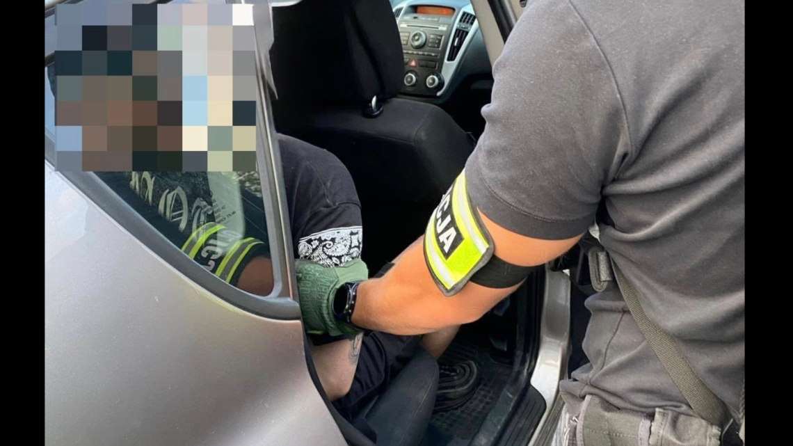 Zatrzymanie w Gorcach: 22-latek z gminy Nowy Targ w rękach policji za narkotyki! Zatrzymanie w Gorcach: 22-latek z gminy Nowy Targ w rękach policji za narkotyki!