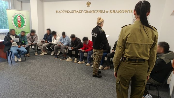 13 obywateli Indii zatrzymanych w Krakowie: przebywali w Polsce nielegalnie od kilku miesięcy!