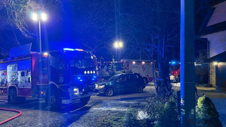Pożar budynku gospodarczego na Gubałówce – szybka interwencja strażaków.