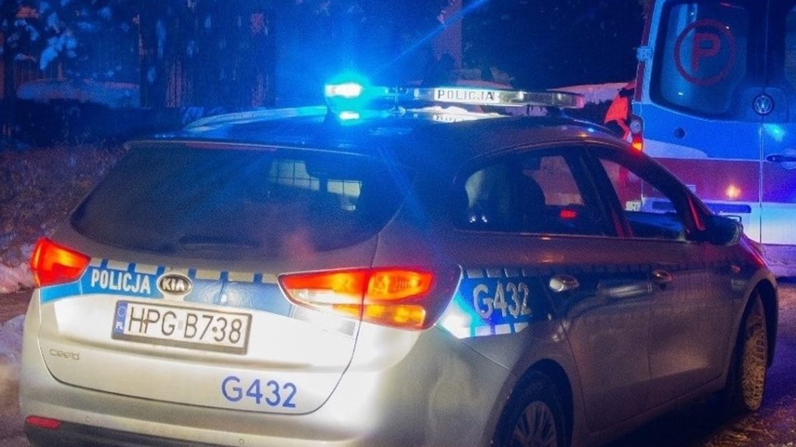 Interwencja nowotarskich policjantów. Dwie osoby zatrzymane, zabezpieczono narkotyki.
