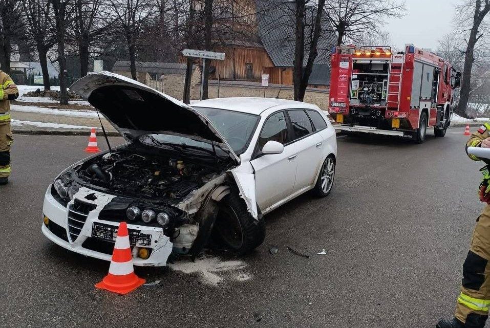 Zderzenie dwóch samochodów osobowych w Skrzydlnej!
