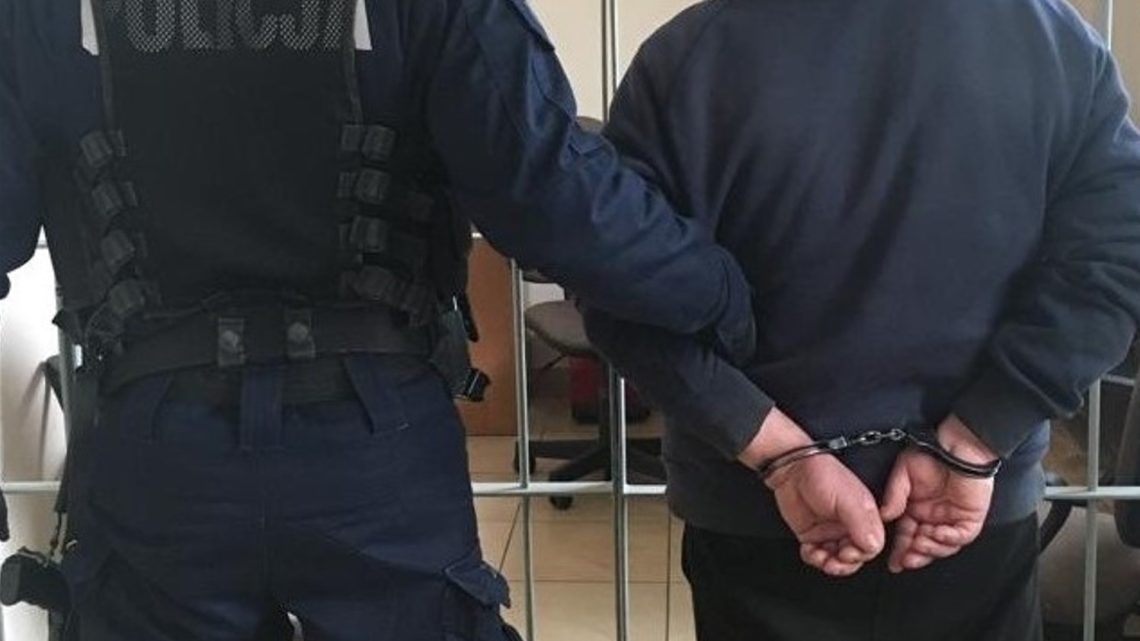 Kęty: 61-latek podejrzany o znęcanie się nad rodziną. Nakaz opuszczenia domu i zakaz kontaktu!