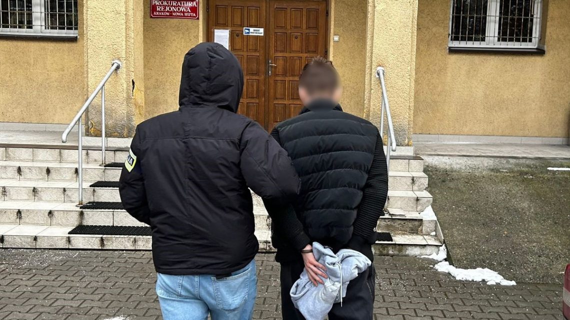 Pobicie przed sklepem w Łagiewnikach. Zatrzymano cztery osoby, w tym troje nieletnich!
