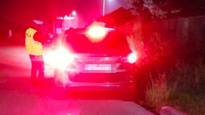 42 auta skontrolowane, 62 wykroczenia. Nocna akcja sądeckiej drogówki.