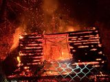 Pożar budynku mieszkalnego w Sukmaniu. 37 strażaków w akcji.