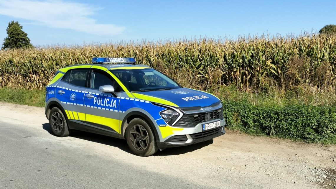 Przeciszów. Śledczy ustalają personalia i okoliczności zgonu mężczyzny.