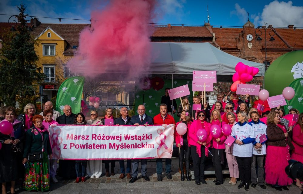 Myślenice na różowo. Uczestnicy marszu przypomnieli o profilaktyce raka piersi.
